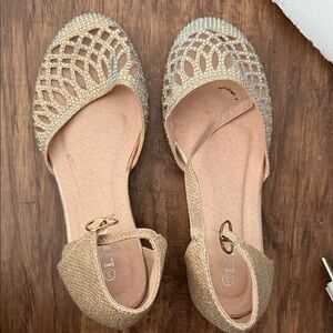 Elegant Gold Women's Shoes